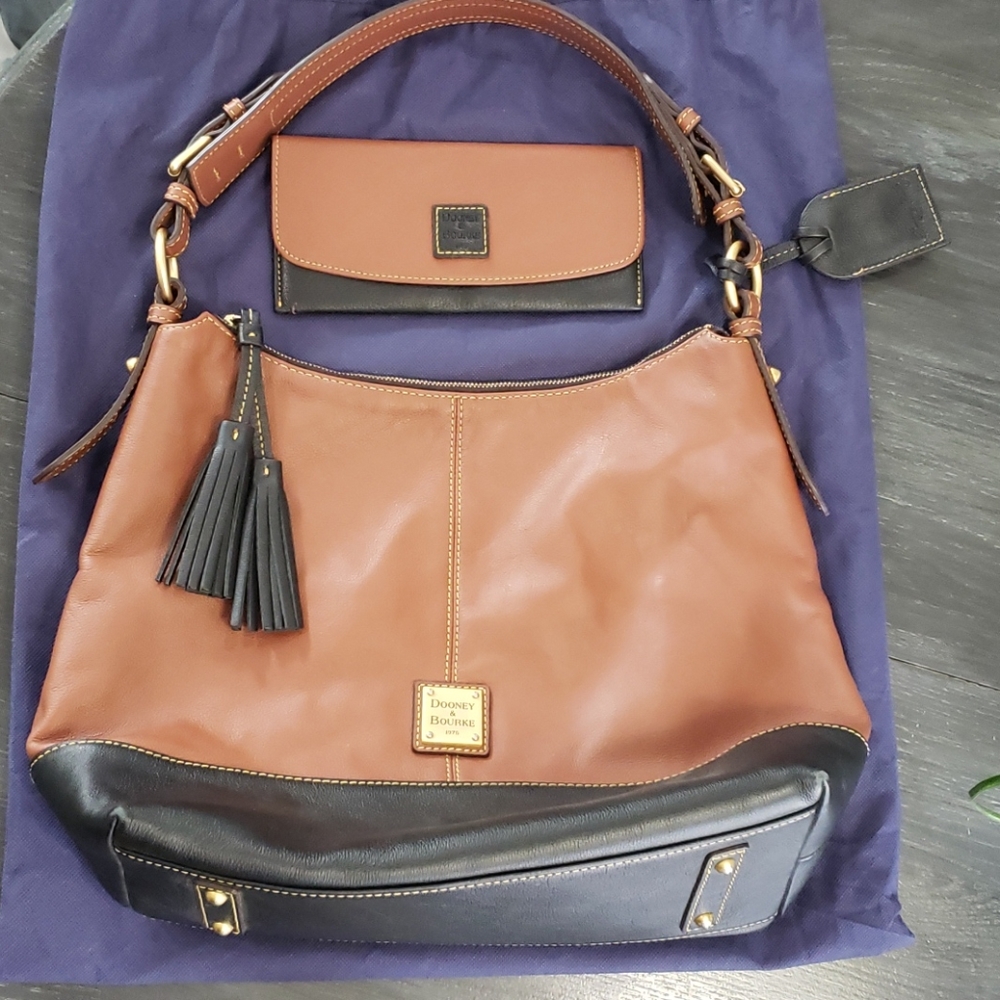 Dooney and Bourke purse